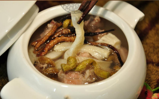 咱草原人燉冬蟲夏草，就這幾招，簡單又滋補